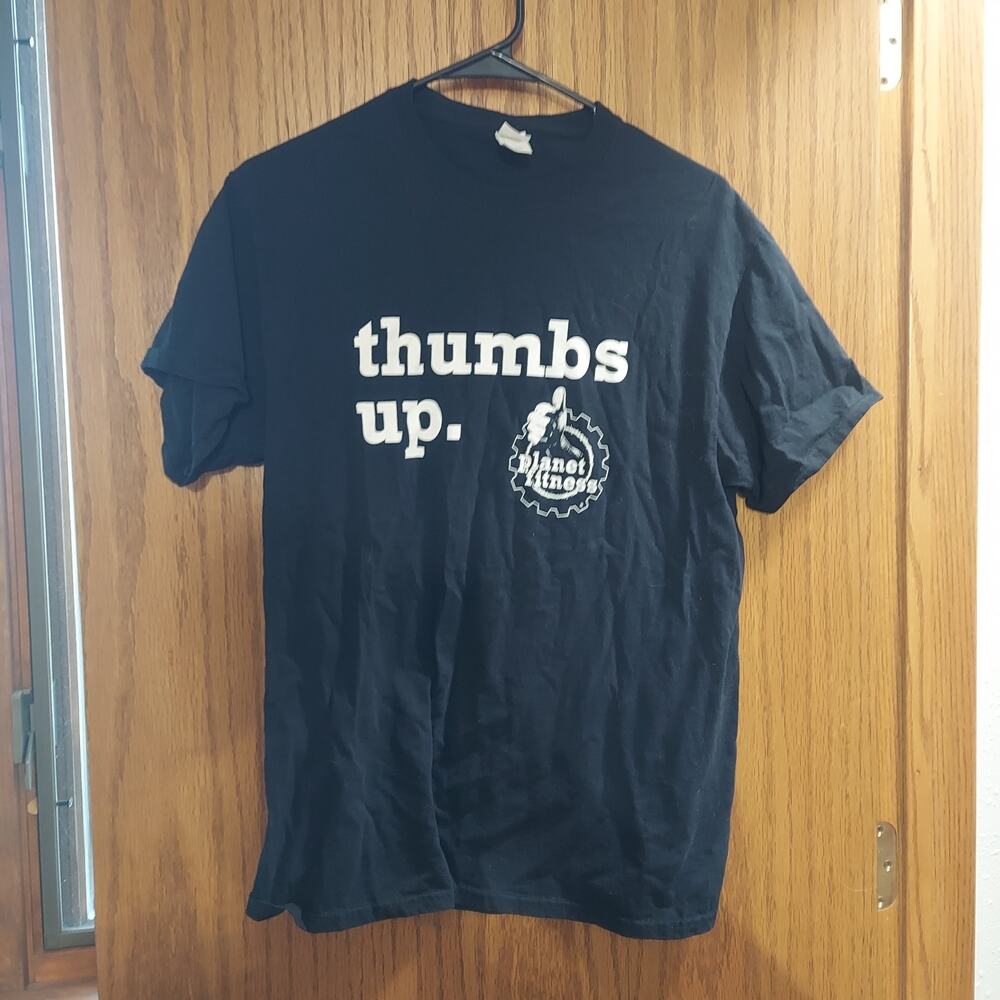 Planet Fitness Merchandise Thumbs Up Member Shirt Med